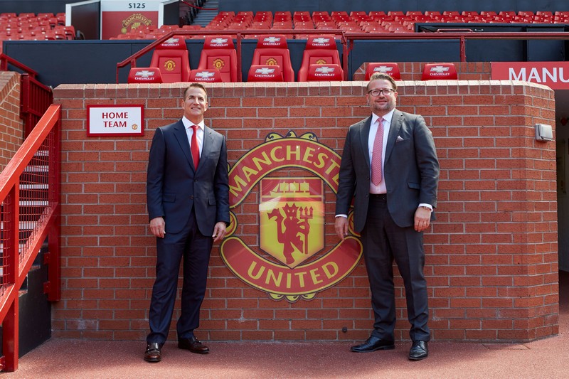 Manchester United présente Kohler, son premier partenaire manche