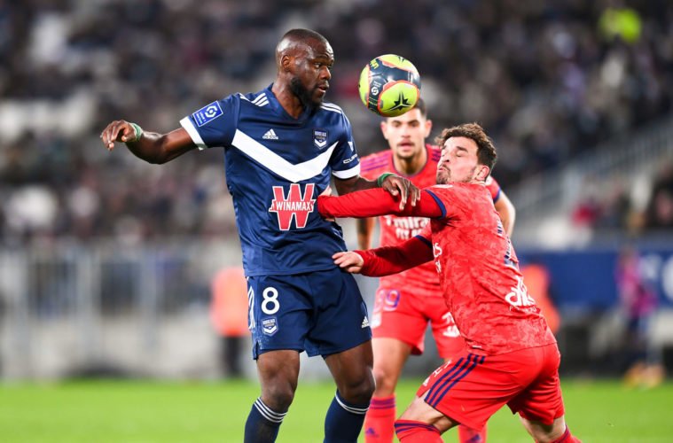 Bordeaux Lille France flocage sponsor short grand format Winamax monblason OM 