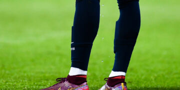 Quelles marques de crampons portent les joueurs de Ligue 1 ?