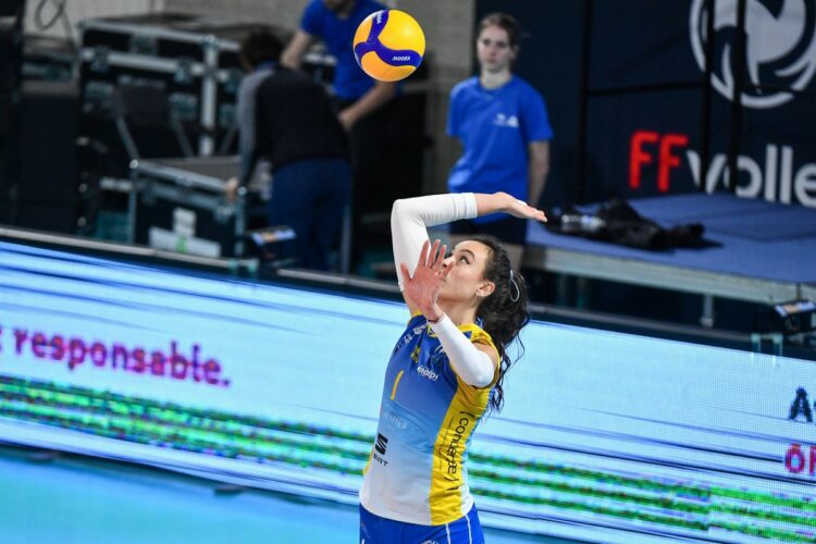 L’Eau Neuve nouveau partenaire du RC Cannes Volley-Ball féminin