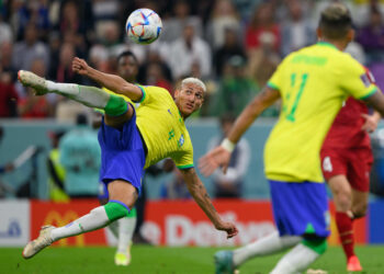 Samba pour TF1 avec le Brésil