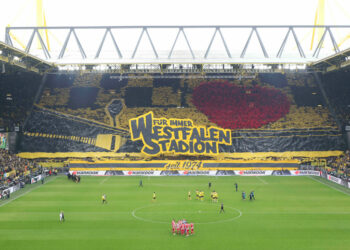 Un tifo provoque l’ire de Signal Iduna