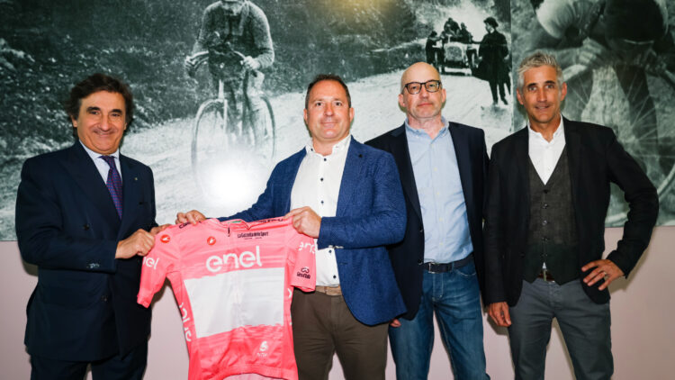 Castelli prolonge avec le Giro jusqu’en 2026