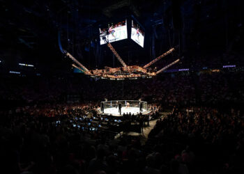 Betclic monte dans la cage du MMA