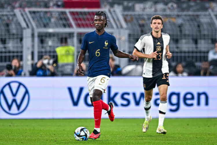 TF1 en tête avec les Bleus