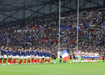 Le XV de France écrase la concurrence