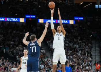 Le premier match NBA de Victor Wembanyama très suivi