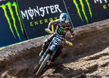 Monster Energy continue