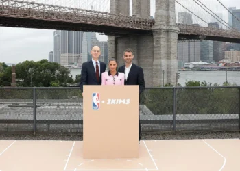 Kim Kardashian s’affiche en NBA