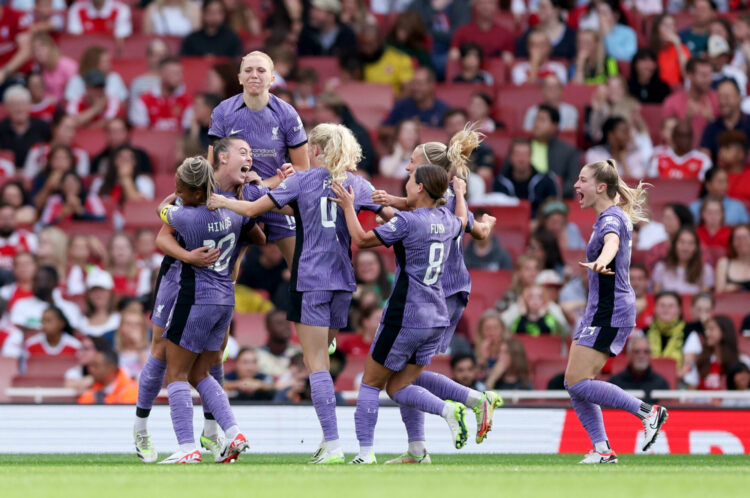 Panini prépare un album féminin