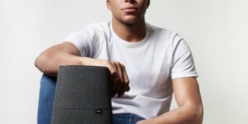 Kylian Mbappé joue les ambassadeurs pour Loewe 