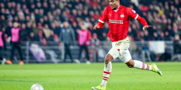 Puma prolonge avec le PSV