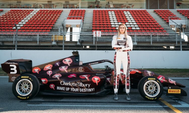 Charlotte Tilbury se lance sur les circuits