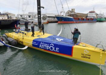 Mise à l’eau de l’IMOCA La Mie Câline