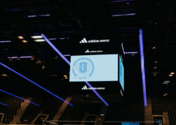 L’ESSEC Business School, nouveau partenaire du Paris Basketball