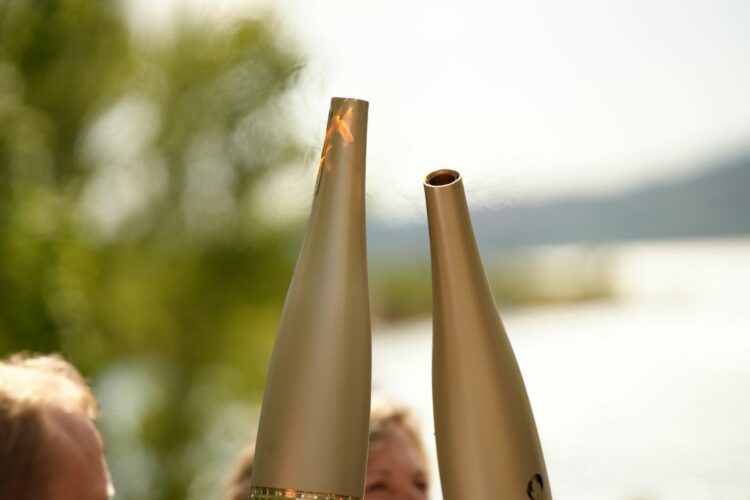 Le Groupe BPCE escorte le relais de la flamme olympique