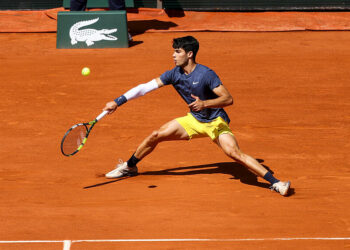 Lacoste reste fidèle à Roland-Garros