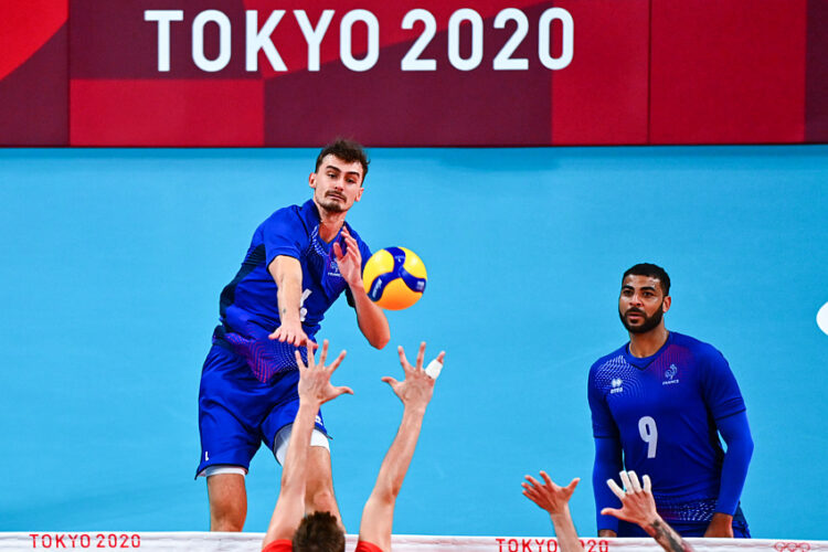 Le volley-ball appelle Errea par précaution