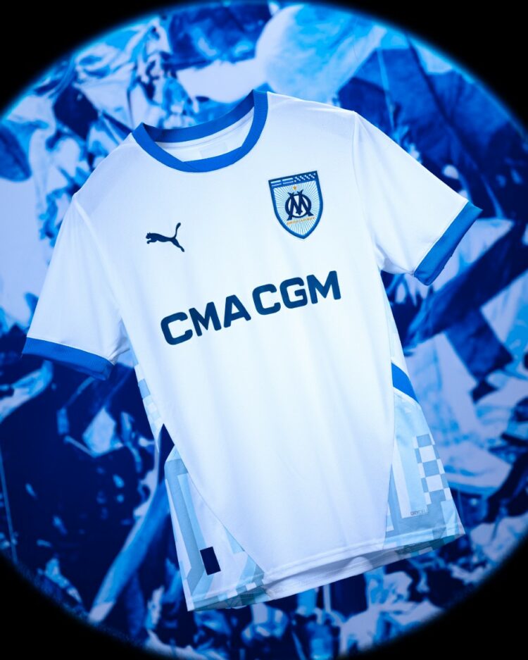 Puma dévoile les nouveaux maillots sur les murs de la ville