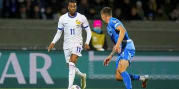 Les Bleus dans la lignée de septembre