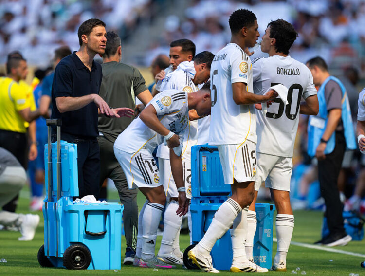 La FIFA ouvre le chemin à la pub pendant les matchs