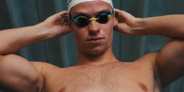Speedo mise sur Léon Marchand au-delà des bassins