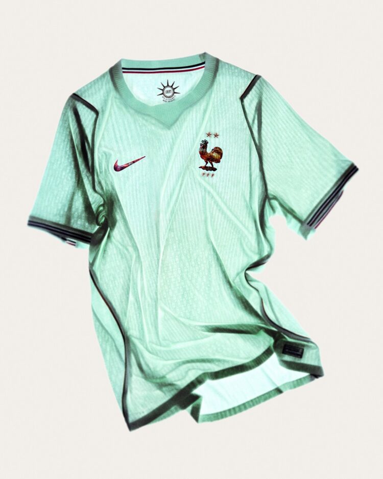 Bleu, blanc, rouge et menthe : les Bleus jouent la carte tricolore… avec une touche de liberté