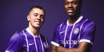 La marque au W s’affiche chez les Violets