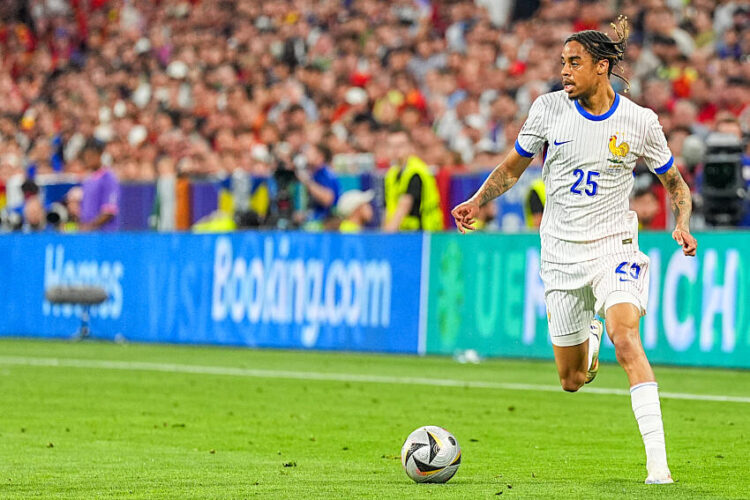 Booking.com à l’Euro 2028, c’est réservé