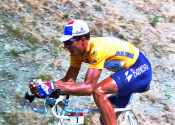 Tour de France : le maillot jaune change d’équipementier