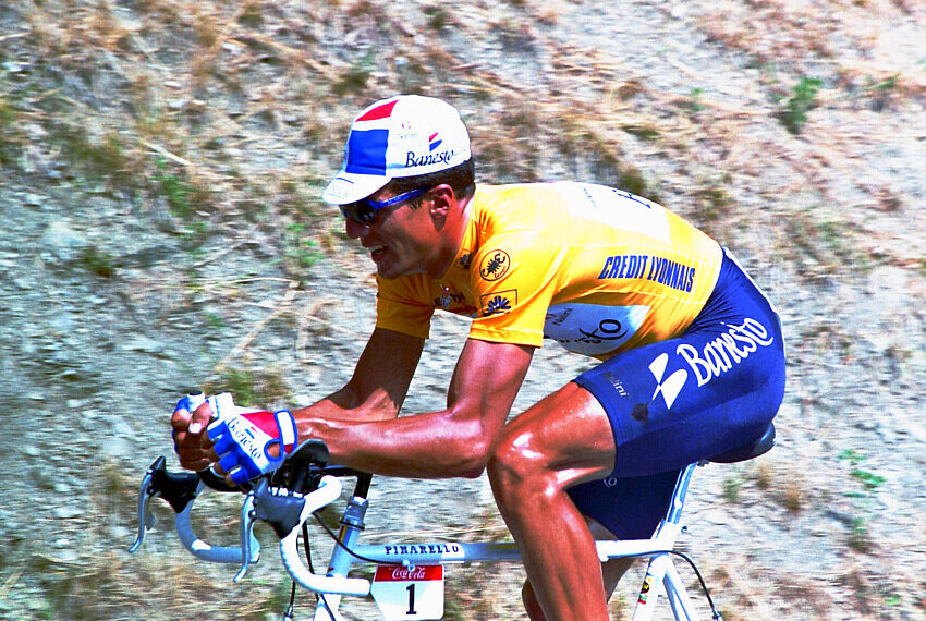 Tour de France : le maillot jaune change d’équipementier