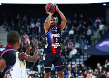 Mennen partenaire majeur du Paris Basketball